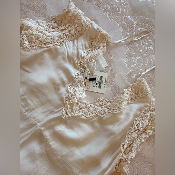 Ivory Lace Detail Slip Dress - Picture 5 of 8